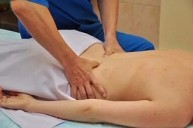 masažas kaip krūtinės ląstos osteochondrozės gydymo metodas
